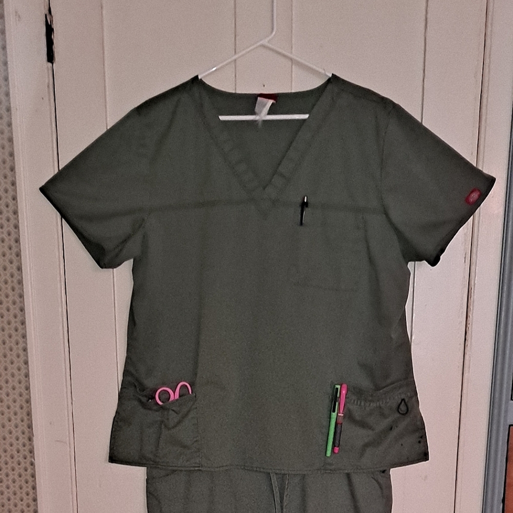 Nursing scrubs